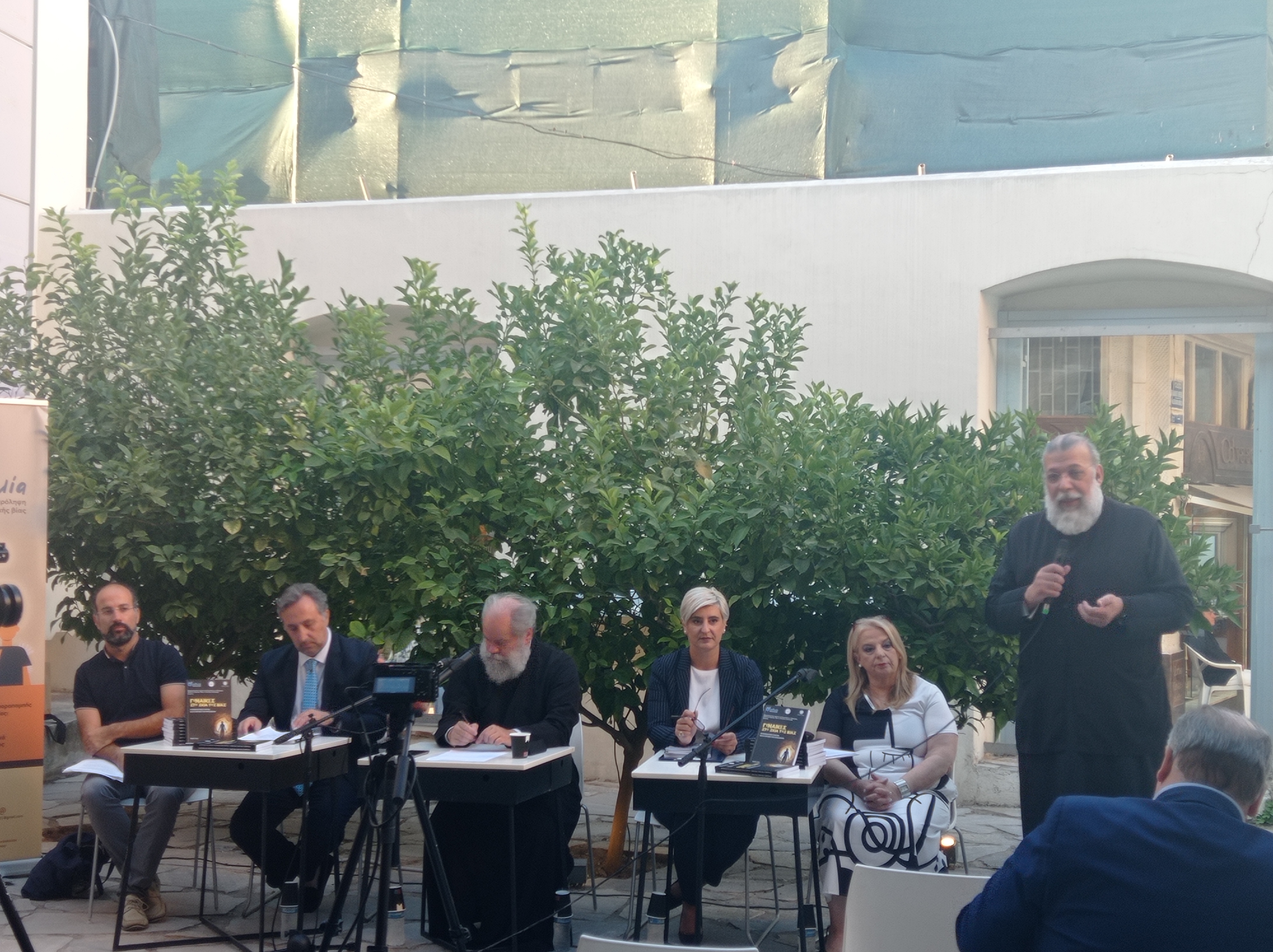 protovoulia-gynaikes6